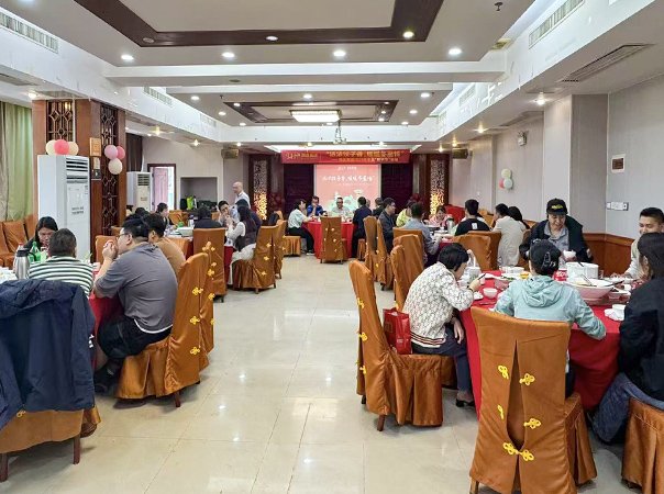 冬至饺子香，温情聚Z6人生就是博